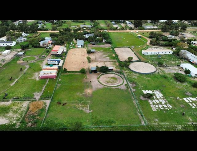 1.10HA SMALLHOLDING FOR SALE IN MORNING STAR